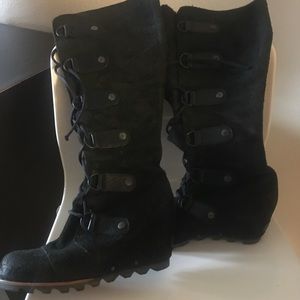 Sorel leather Joan of arctic boots